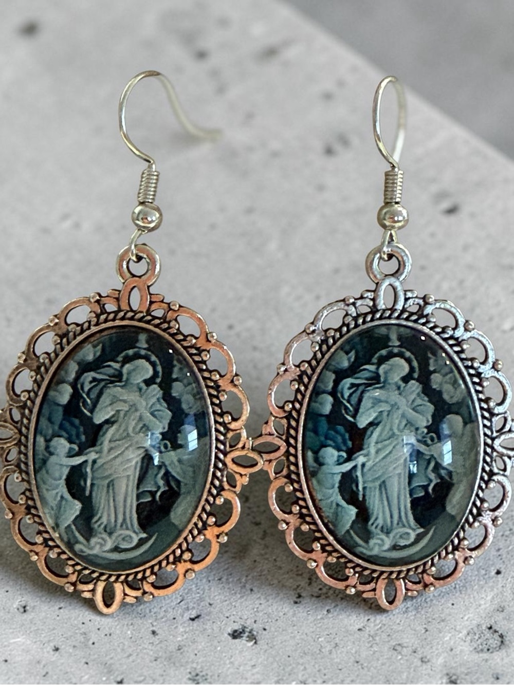 Vintage-Inspired Oval Cameo Drop Earrings